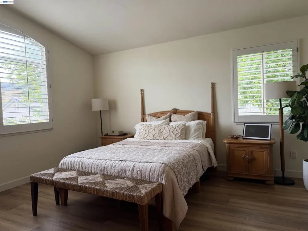 8051 Canyon Creek Cir Pleasanton, CA 94588