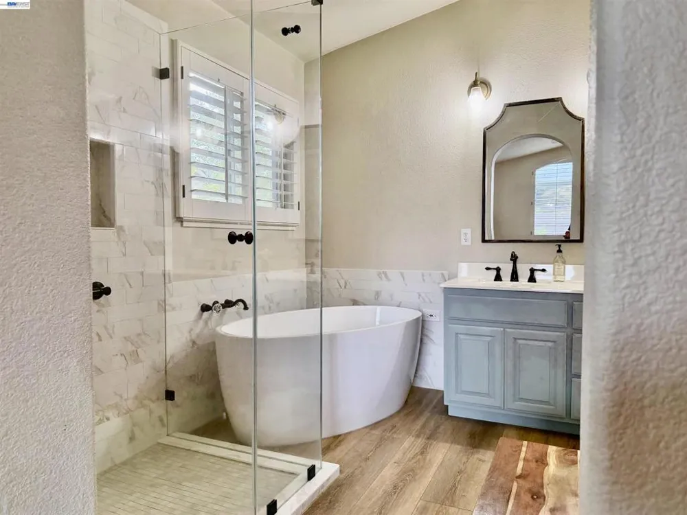 8051 Canyon Creek Cir Pleasanton, CA 94588