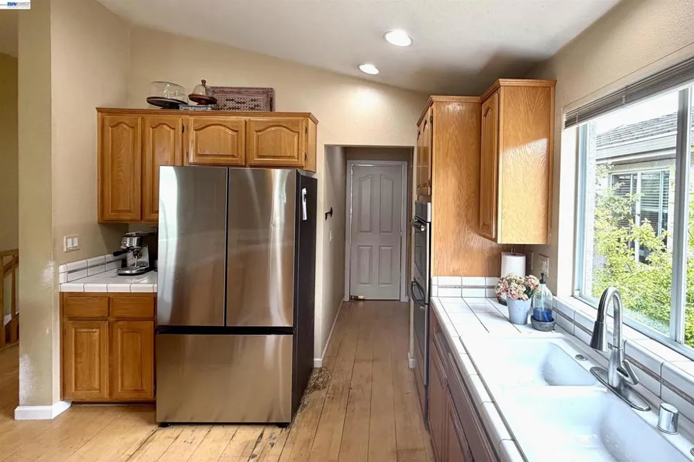8051 Canyon Creek Cir Pleasanton, CA 94588