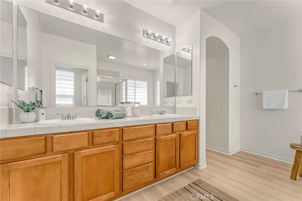 76 Canal Irvine, CA 92620