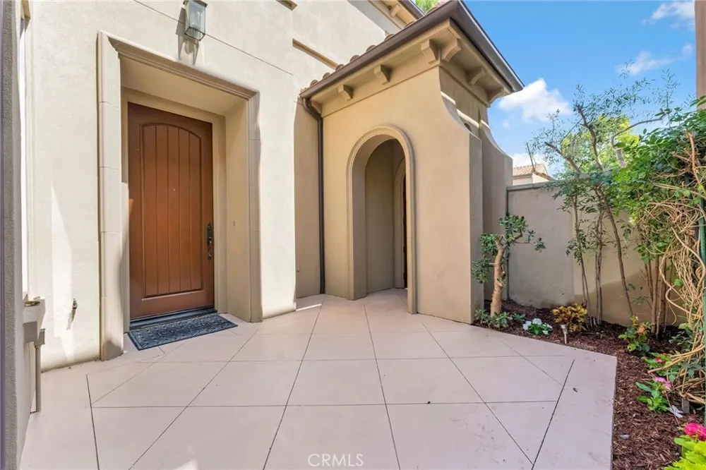 76 Canal Irvine, CA 92620