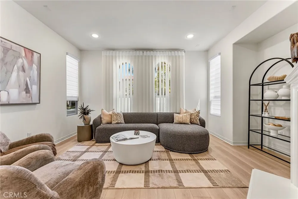 76 Canal Irvine, CA 92620