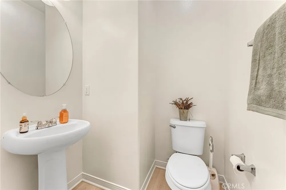 76 Canal Irvine, CA 92620