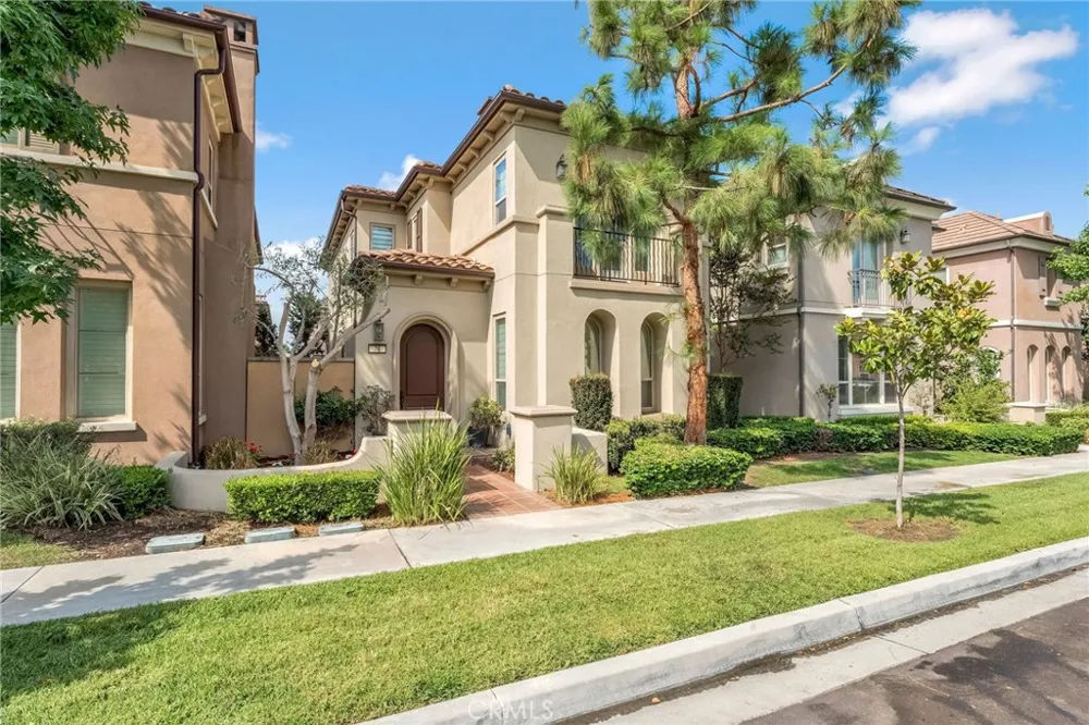 76 Canal Irvine, CA 92620