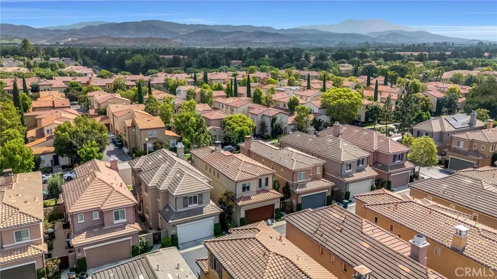 76 Canal Irvine, CA 92620