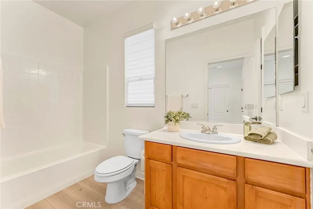 76 Canal Irvine, CA 92620