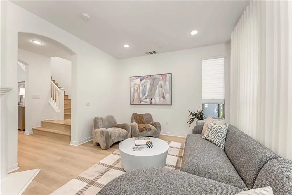 76 Canal Irvine, CA 92620