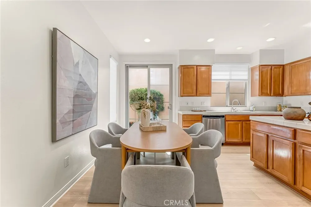 76 Canal Irvine, CA 92620