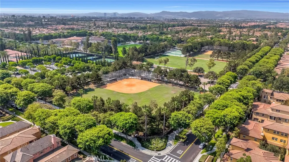 76 Canal Irvine, CA 92620