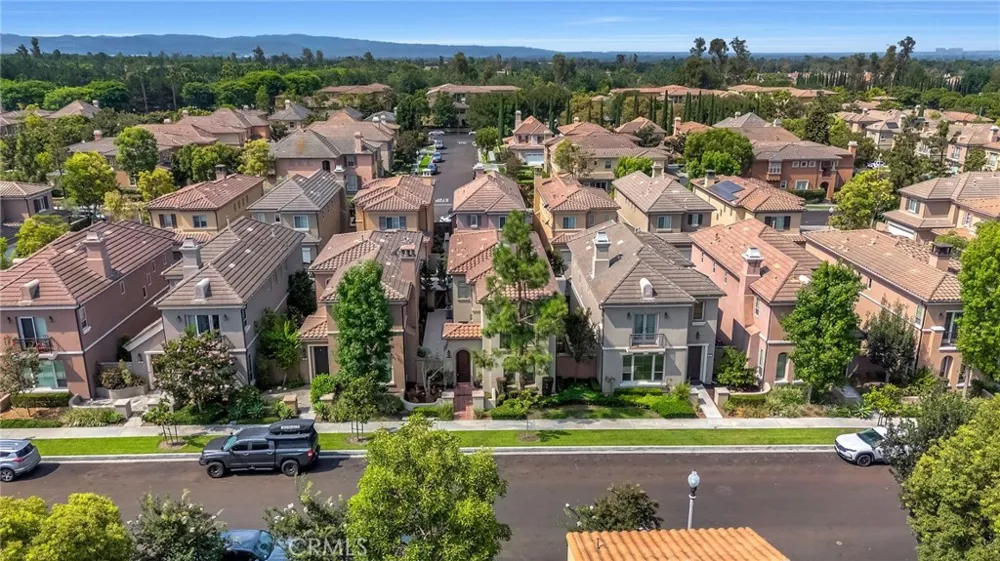 76 Canal Irvine, CA 92620
