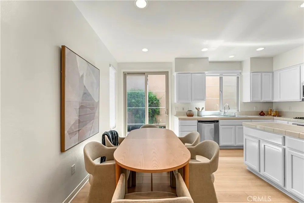 76 Canal Irvine, CA 92620