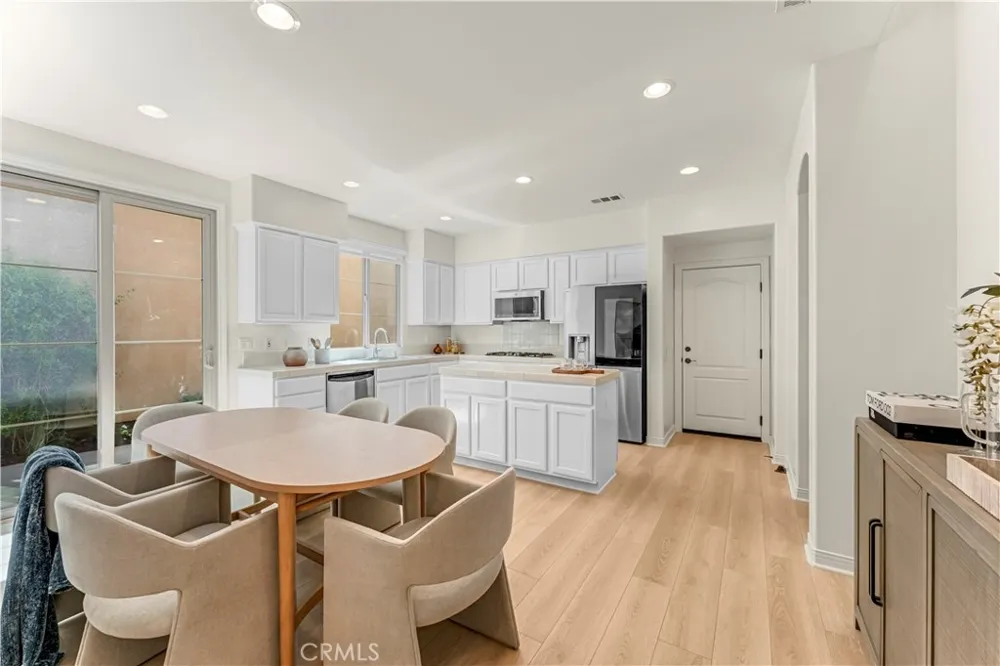 76 Canal Irvine, CA 92620