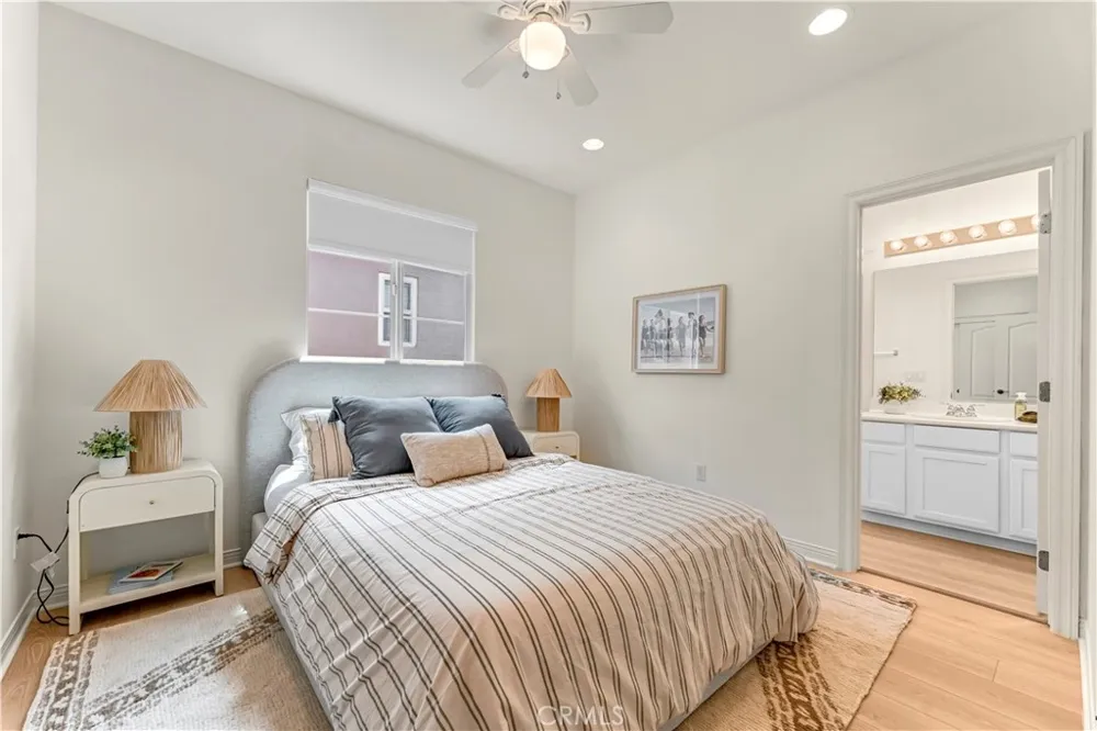 76 Canal Irvine, CA 92620