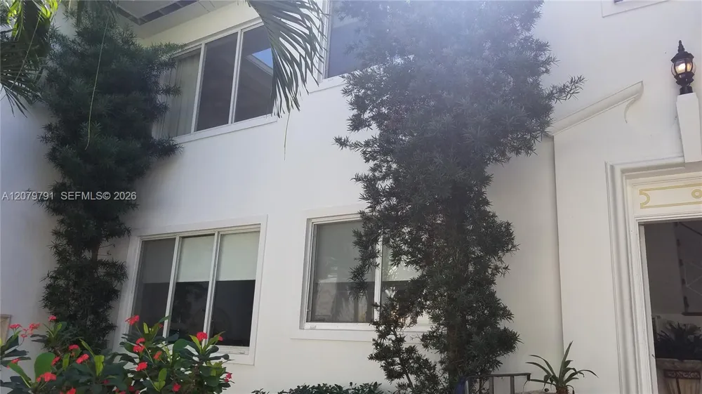 3921 Meridian Ave Miami Beach, FL 33140