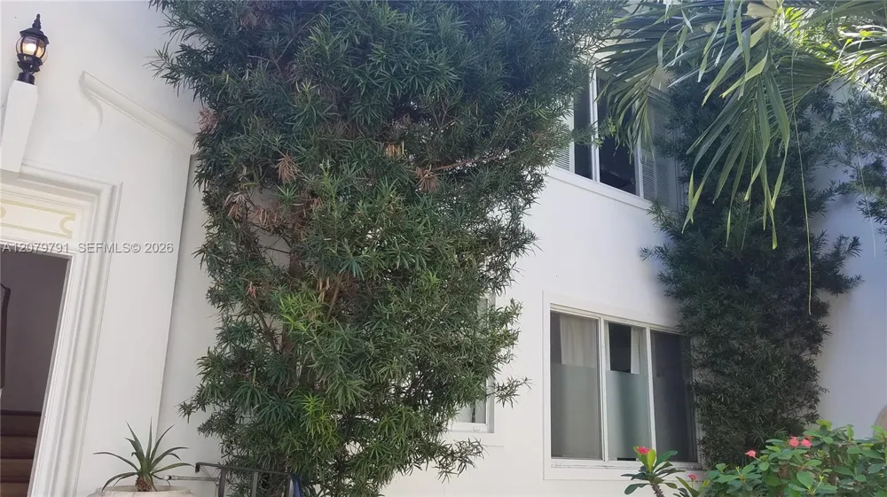 3921 Meridian Ave Miami Beach, FL 33140