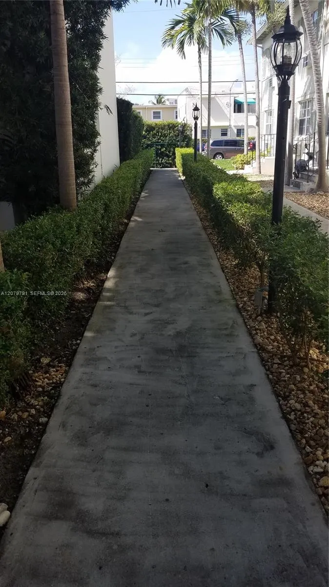 3921 Meridian Ave Miami Beach, FL 33140