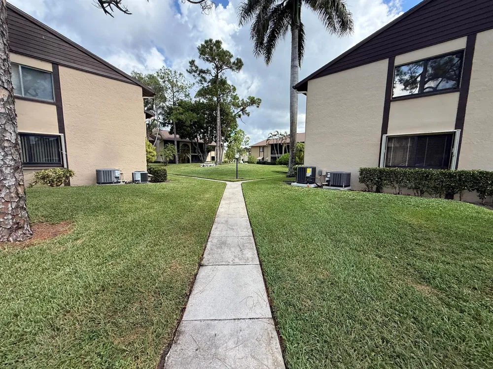 418 PINE GLEN LANE #C-2 