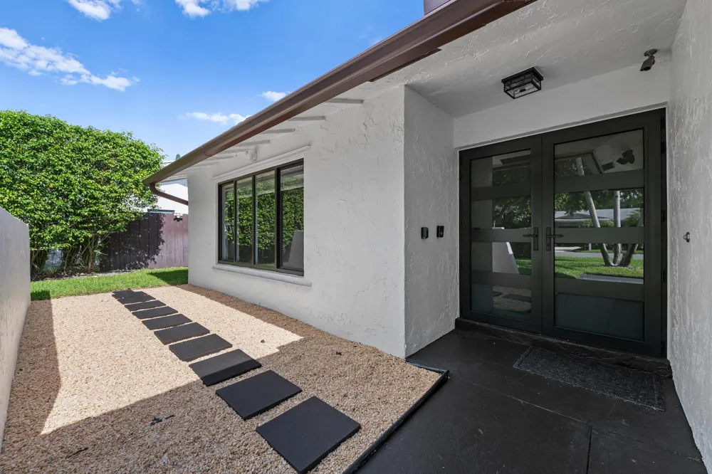3291 NW 63RD STREET Fort Lauderdale, FL 33309