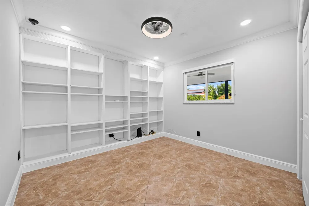 3291 NW 63RD STREET Fort Lauderdale, FL 33309