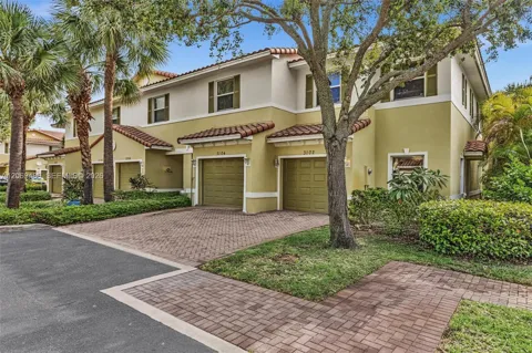 3102 NW 24th Way