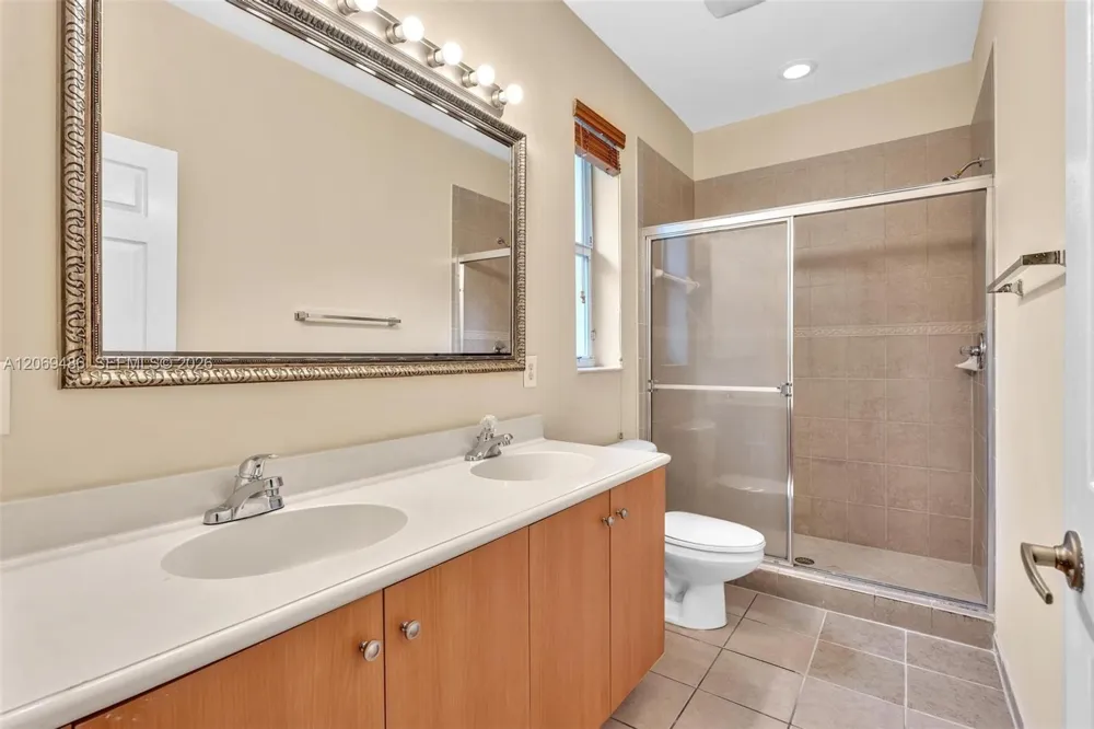 3102 NW 24th Way Oakland Park, FL 33309