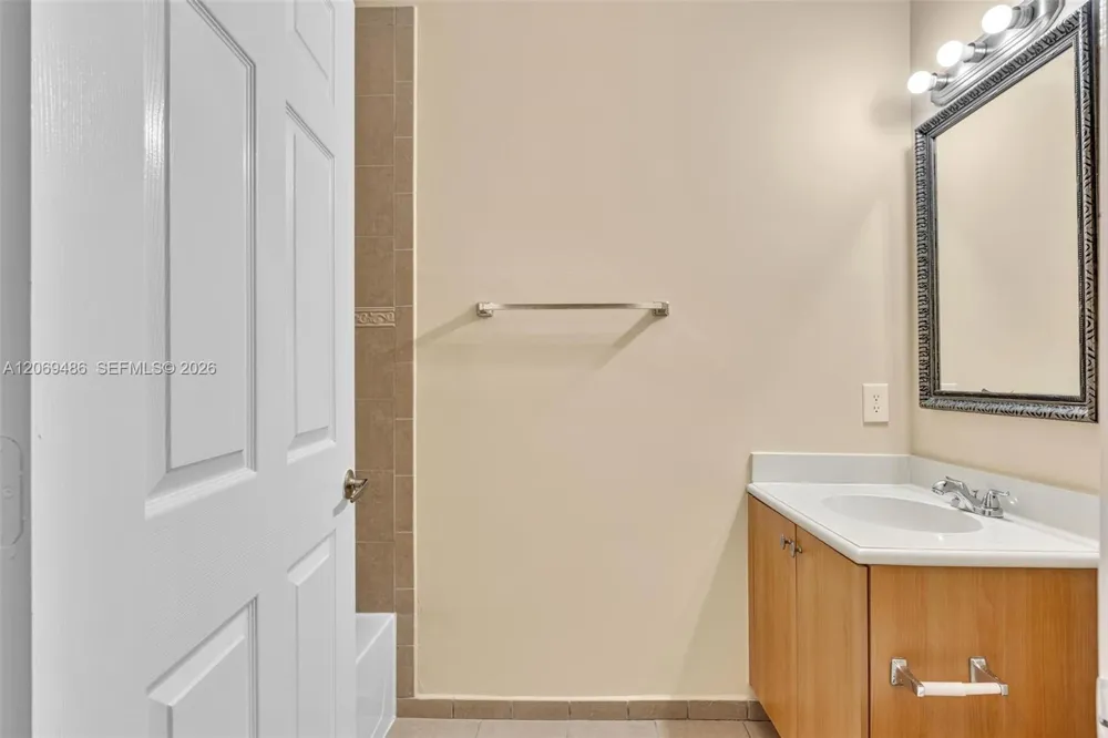 3102 NW 24th Way Oakland Park, FL 33309