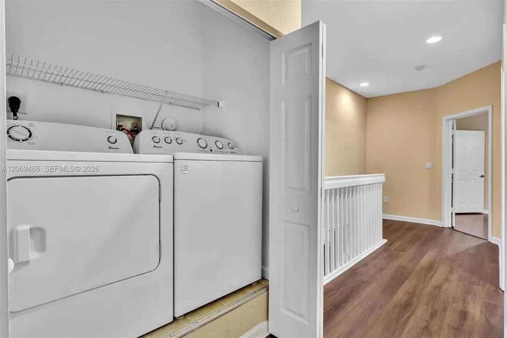 3102 NW 24th Way Oakland Park, FL 33309