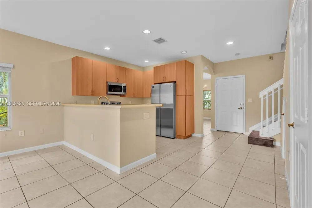 3102 NW 24th Way Oakland Park, FL 33309