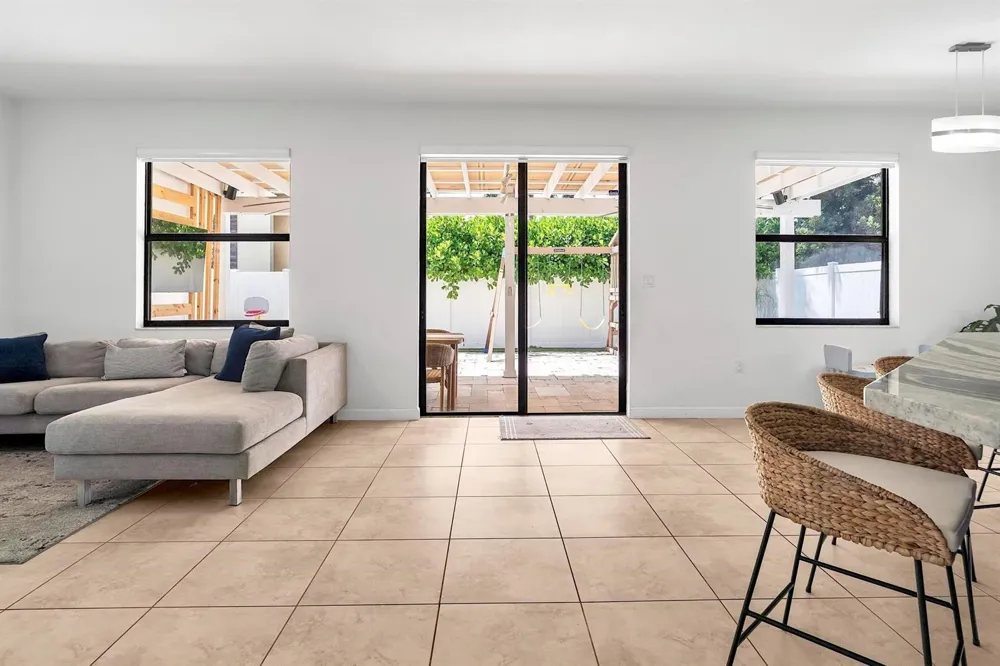 3548 W 88TH STREET Hialeah, FL 33018
