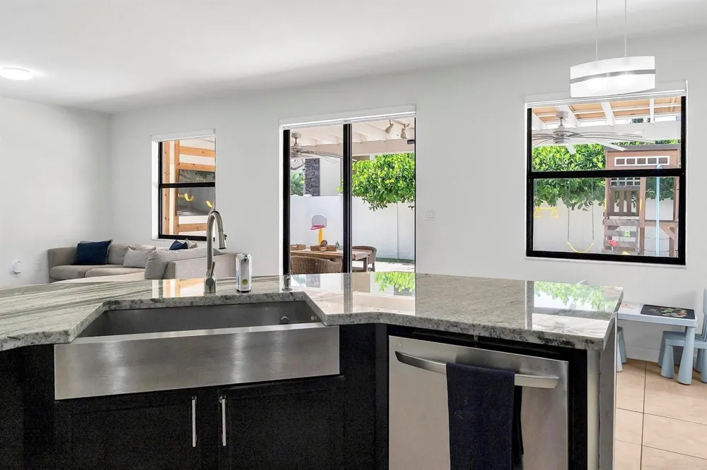 3548 W 88TH STREET Hialeah, FL 33018