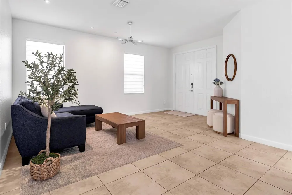 3548 W 88TH STREET Hialeah, FL 33018
