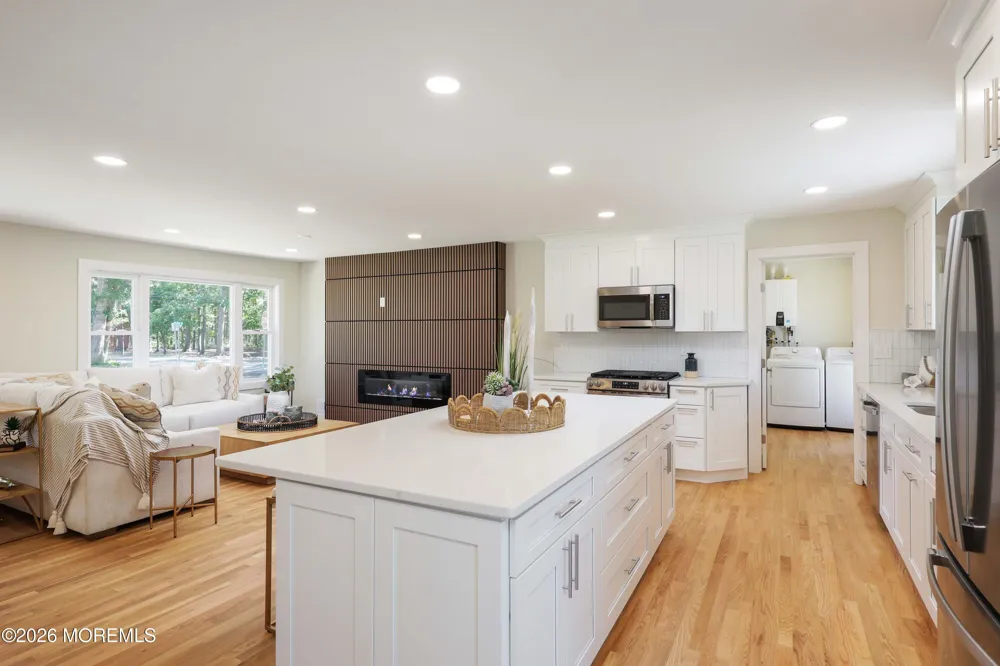 15 Walnut Street Beachwood, NJ 08722