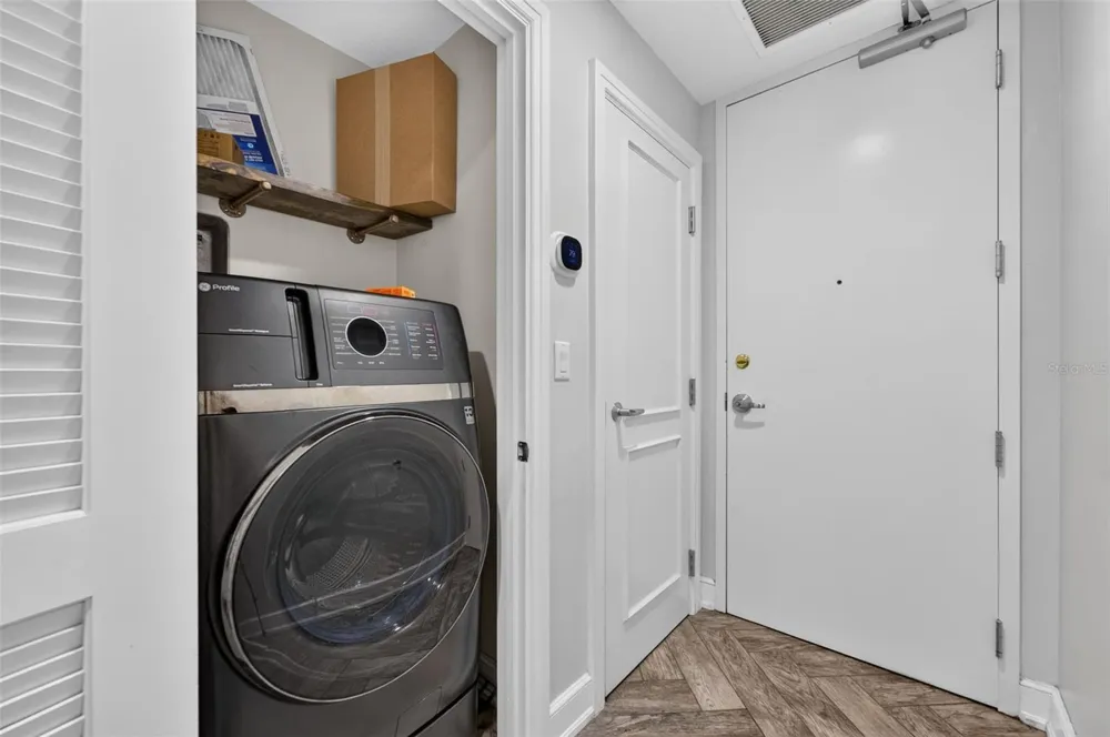 101 S EOLA DRIVE #1016 Orlando, FL 32801