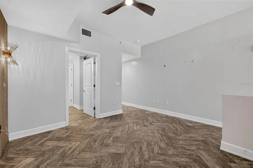 101 S EOLA DRIVE #1016 Orlando, FL 32801