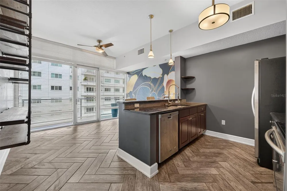 101 S EOLA DRIVE #1016 Orlando, FL 32801