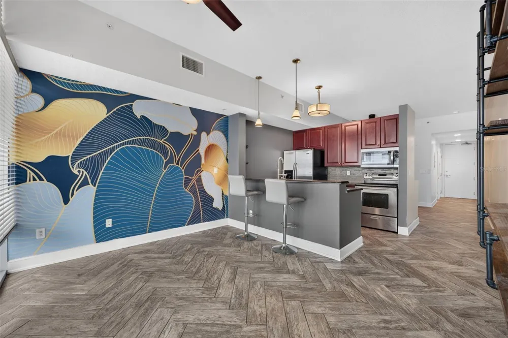 101 S EOLA DRIVE #1016 Orlando, FL 32801