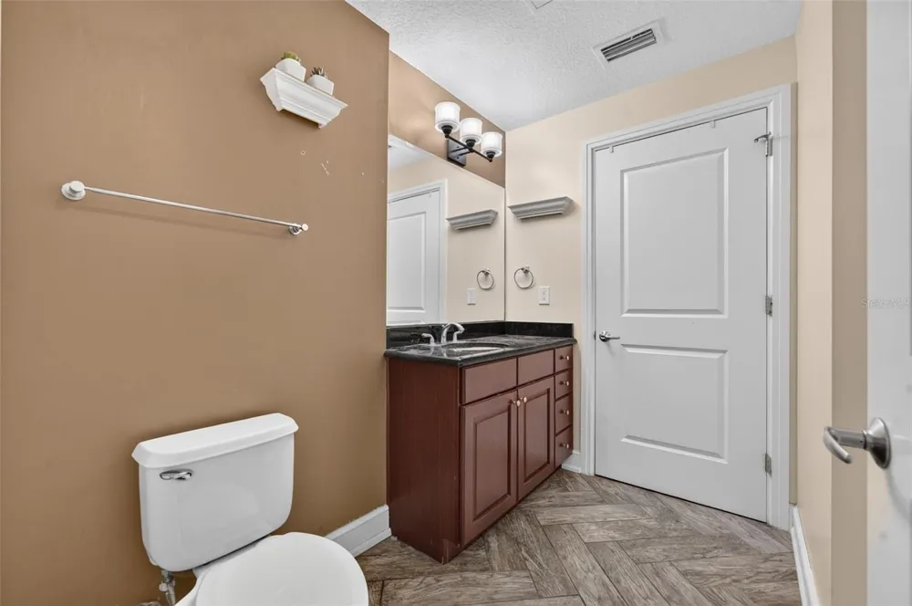 101 S EOLA DRIVE #1016 Orlando, FL 32801