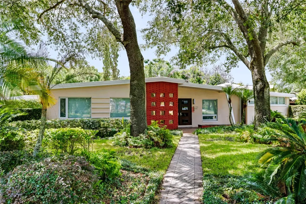 600 MAYFAIR CIRCLE Orlando, FL 32803