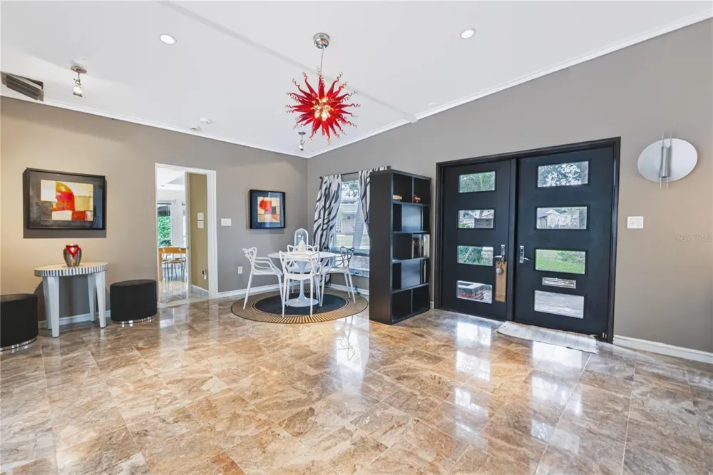 600 MAYFAIR CIRCLE Orlando, FL 32803