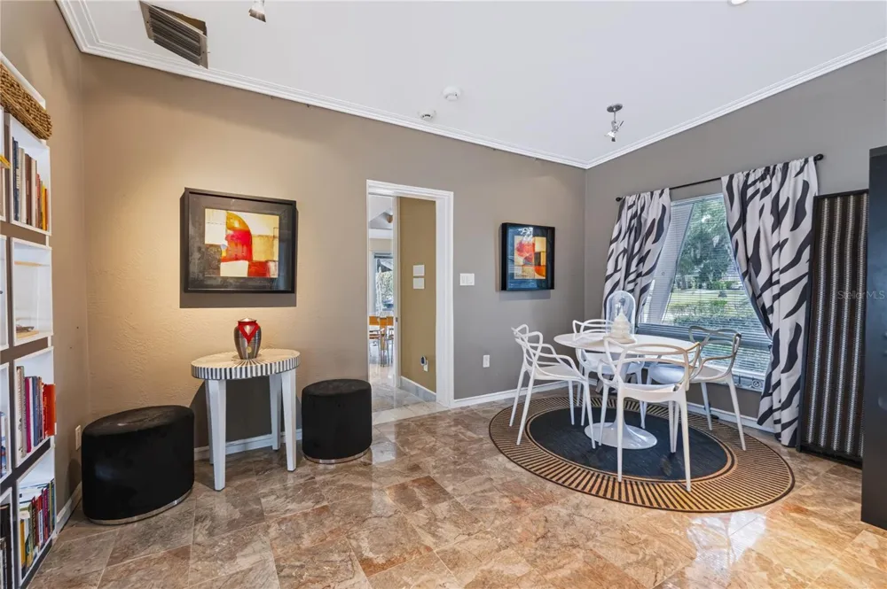 600 MAYFAIR CIRCLE Orlando, FL 32803