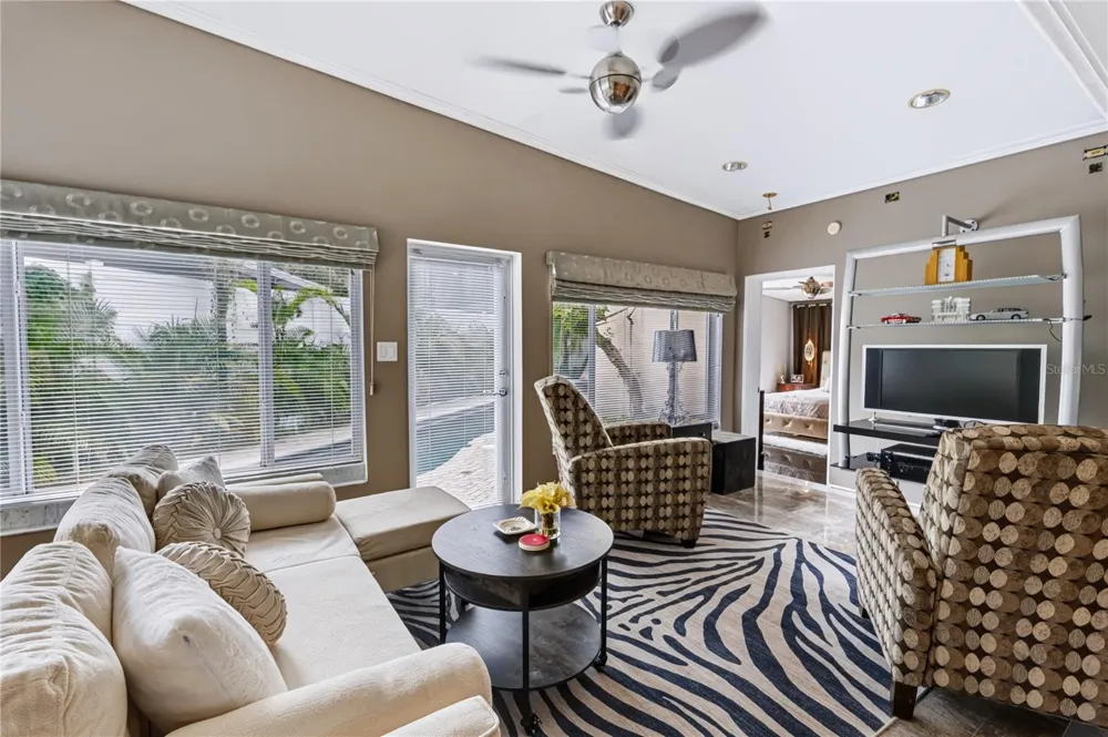 600 MAYFAIR CIRCLE Orlando, FL 32803