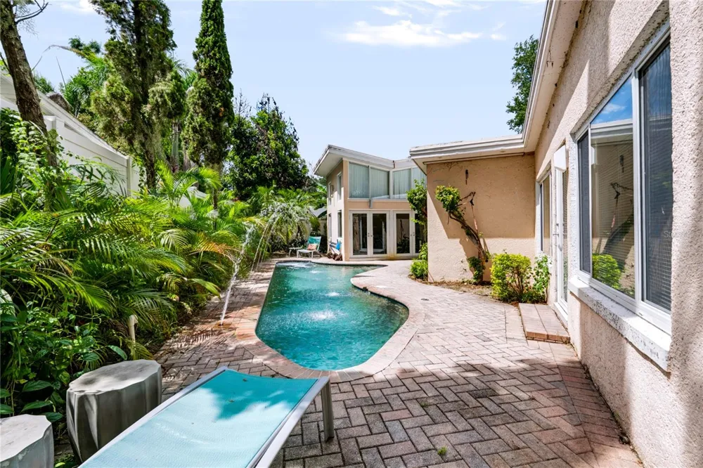 600 MAYFAIR CIRCLE Orlando, FL 32803