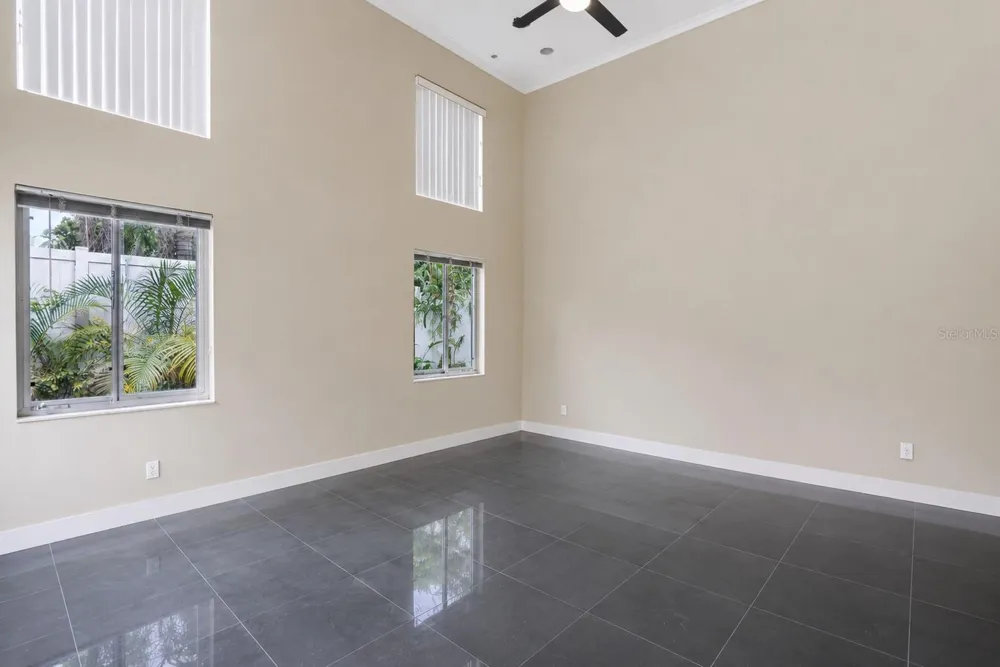 600 MAYFAIR CIRCLE Orlando, FL 32803
