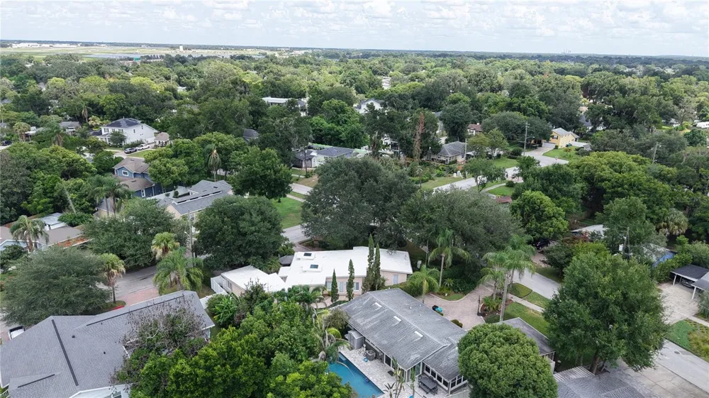600 MAYFAIR CIRCLE Orlando, FL 32803