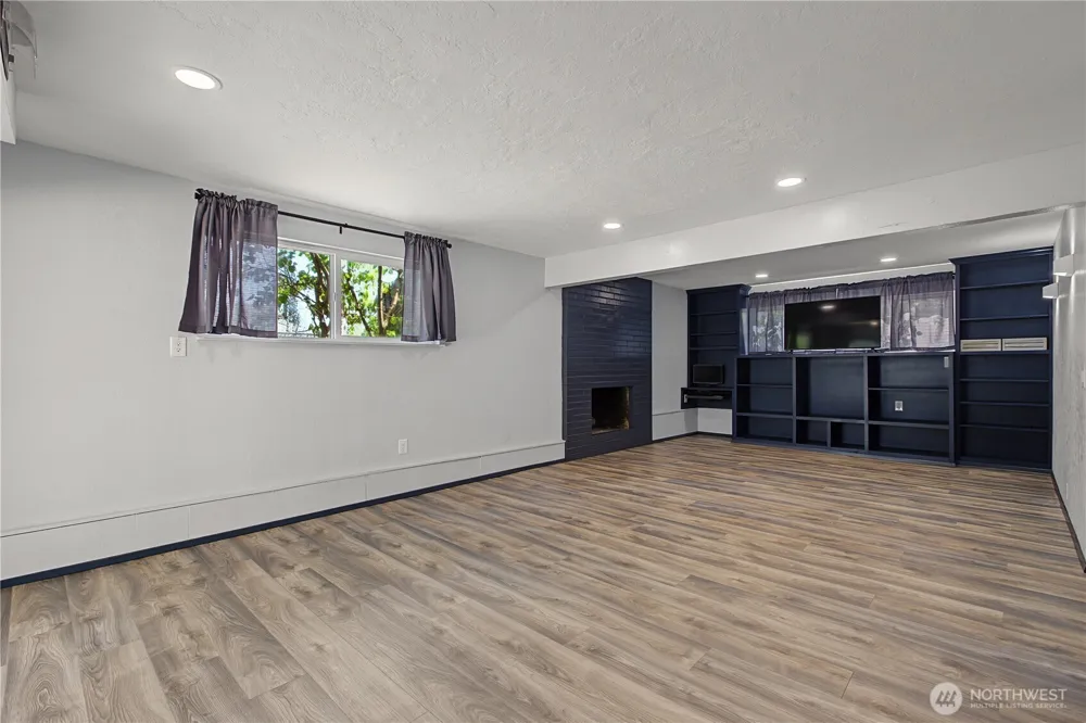 3710 S 268th Kent, WA 98032