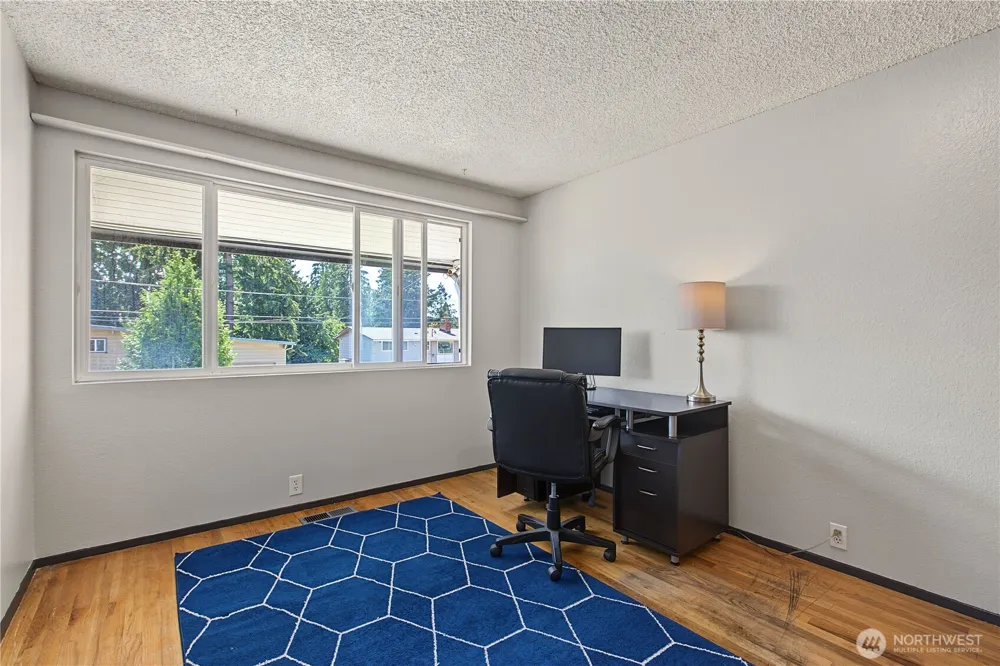 3710 S 268th Kent, WA 98032