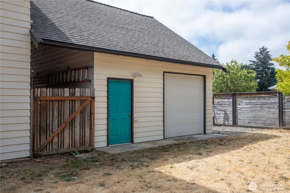 3710 S 268th Kent, WA 98032
