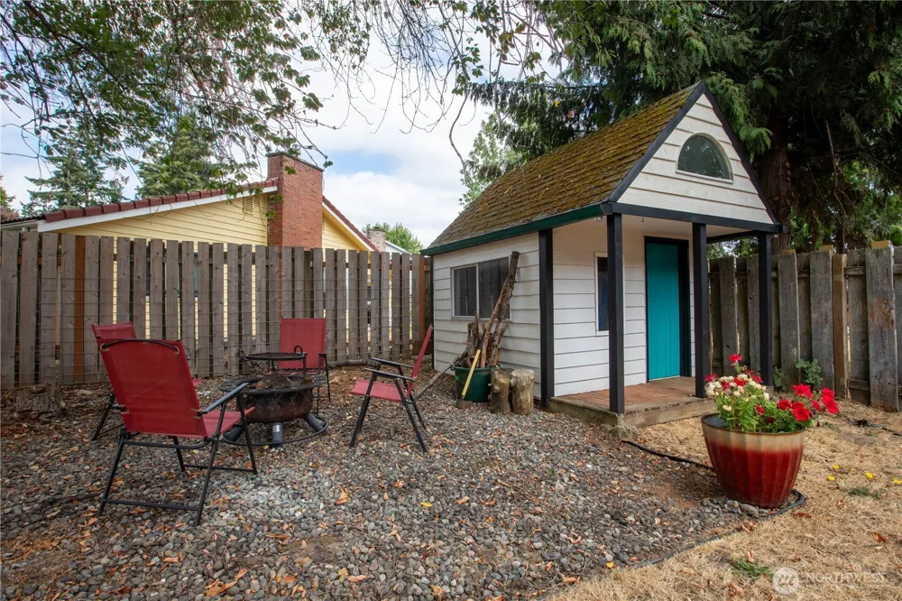 3710 S 268th Kent, WA 98032