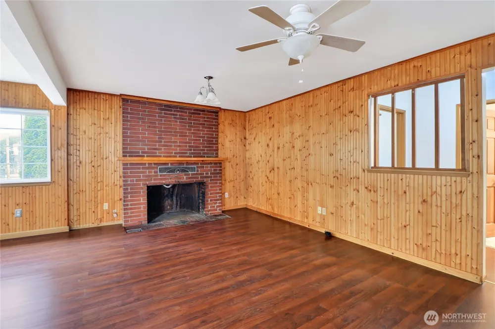 53 E Elma Hicklin Road McCleary, WA 98557