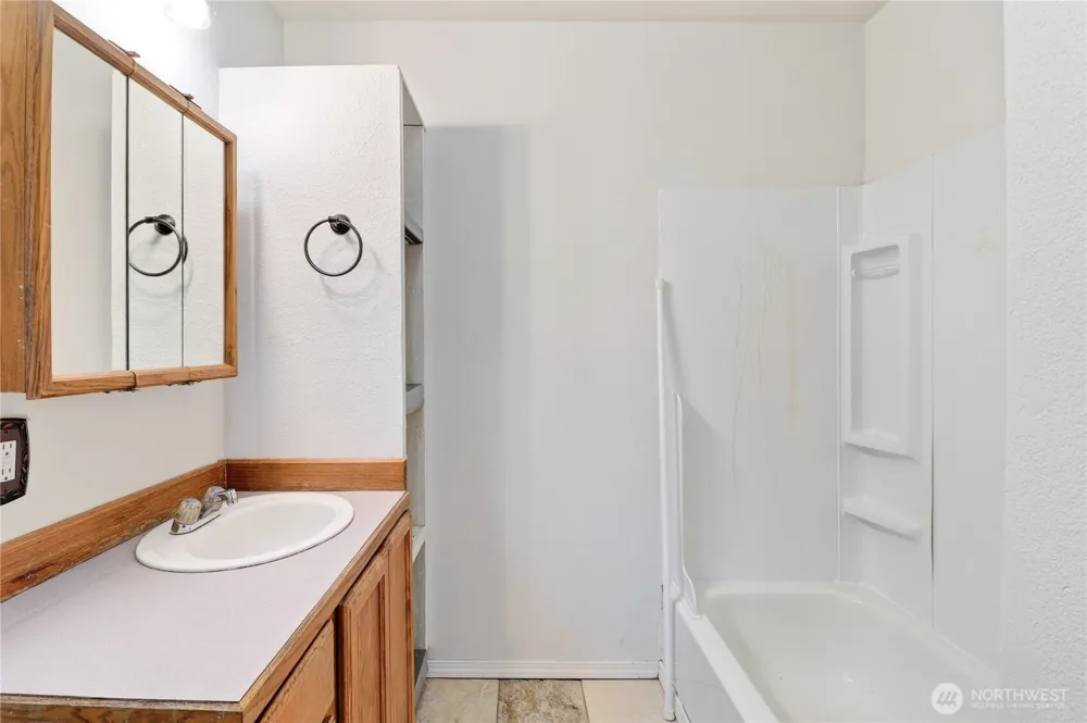 53 E Elma Hicklin Road McCleary, WA 98557